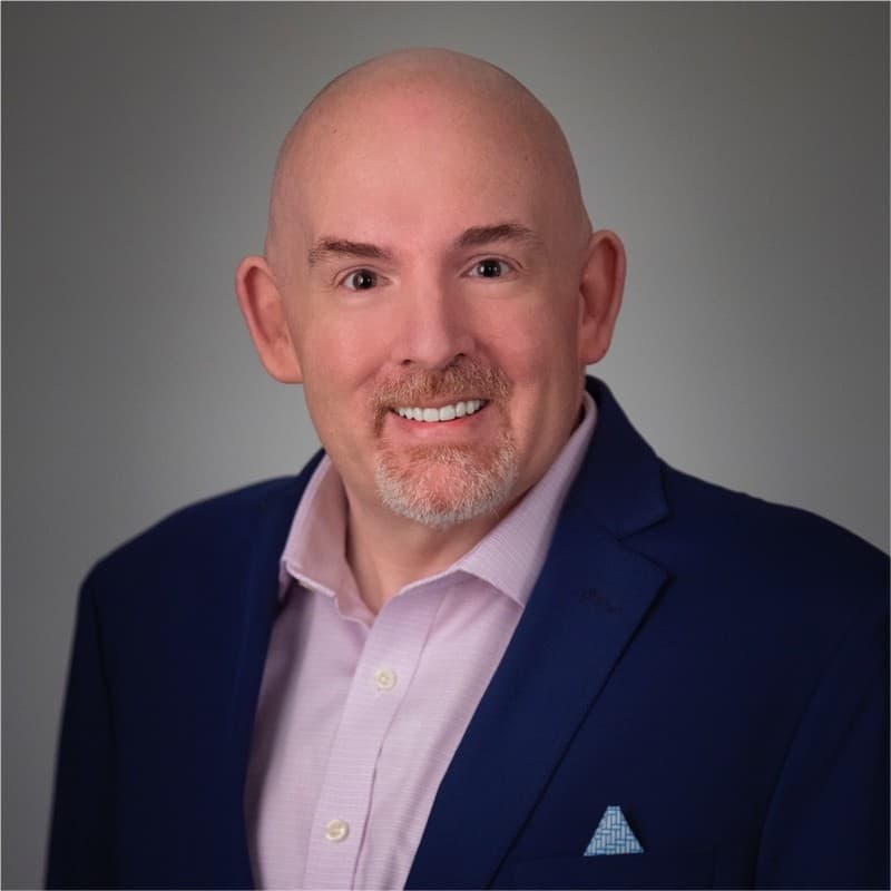 Headshot of Patrick Riccards