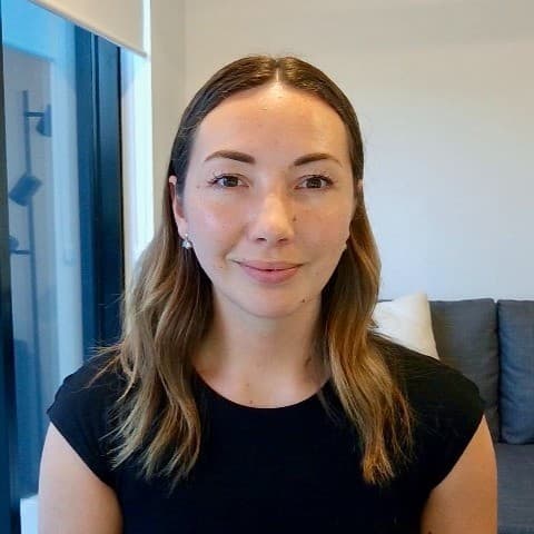 Headshot of Veronica West