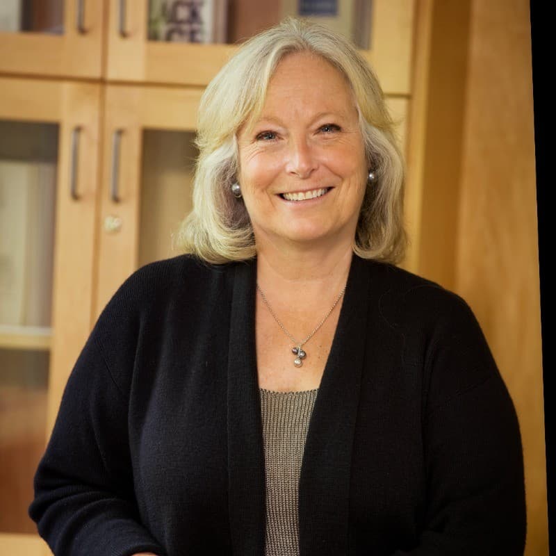 Headshot of Dianne Crampton