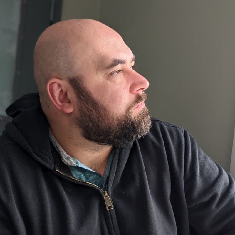 Headshot of Dennis Shirshikov