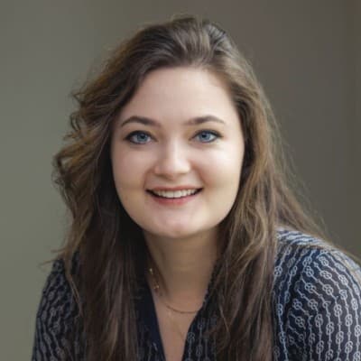 Jewel Savoy (MA in Communications)