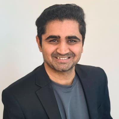Headshot of Vin Mitty (Data Science PhD)