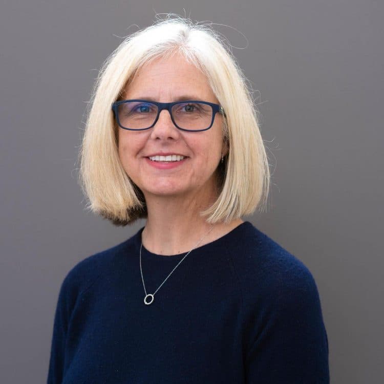 Dr. Kerri Richardson (PhD)