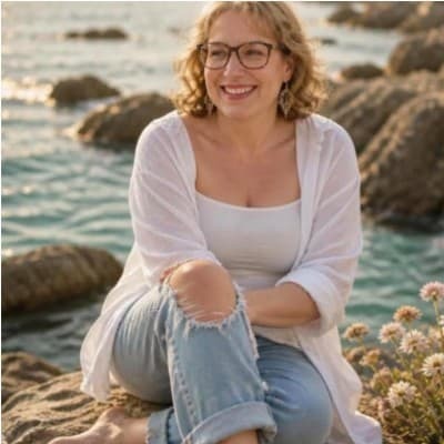 Allison Espinosa (MFA)