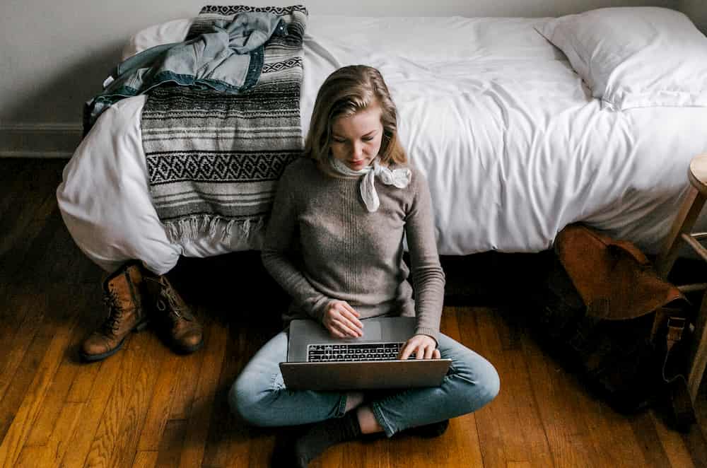 online student studying from their bedroom
